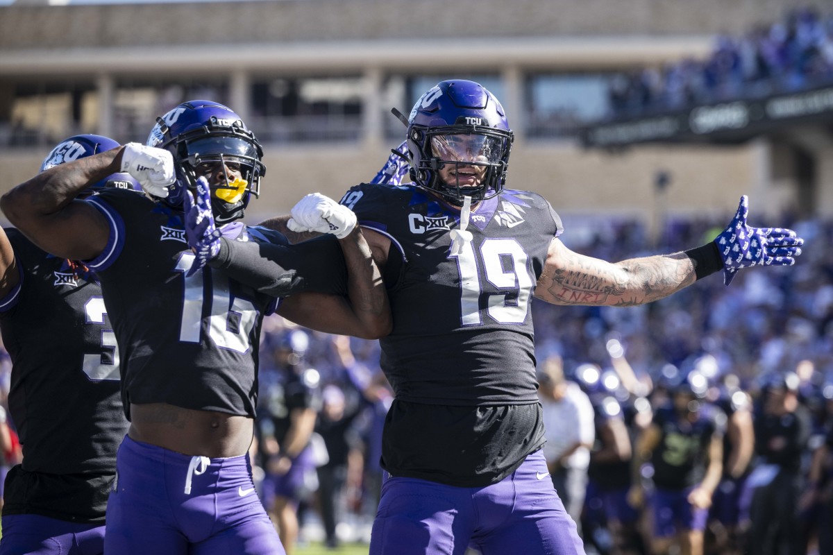 TCU tight end Jared Wiley celebrates during TCU's 44-11 Week 7 win over BYU.